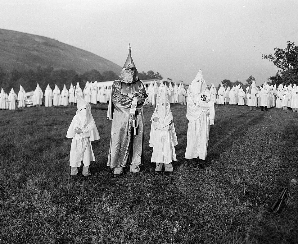 Children_with_Dr._Samuel_Green__Ku_Klux_Klan_Grand_Dragon__July_24__1948
