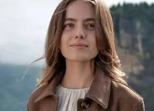 جنجال پوشش بازیگر زن در مراسم افطاری پسر اردوغان