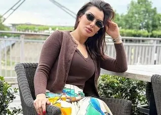 طوفان حاشیه برای همسر بیژن مرتضوی | جنجال گفت‌وگو در استانبول | نرگس فرخی کیست؟