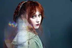 ماکیاولی با دامن؛ کسب قدرت زنان با دلبری | نفوذ با اسلحه مُد