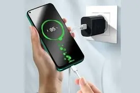 عادات مخفی که باتری گوشی شما را نابود می‌کند!