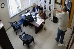 ویدئوی هولناک قتل قاضی در اتاق کارش | ماجرای عجیب یک جنایت مرموز  |‌ ببینید