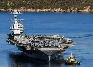 آمریکایی‌ها از جنگ خسته شدند | ملوان‌های آمریکایی ناو جرالد فورد را آتش زدند!