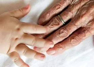 چه اتفاقی می‌افتد وقتی تعداد مرگ و میر از تعداد تولدها بیشتر شود؟