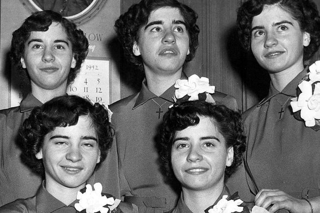 آخریل قُل از مشهورترین پنج‌قلوی جهان درگذشت