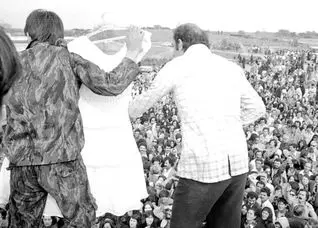 حراج لباس‌های خواهر محمدرضا پهلوی در کرج