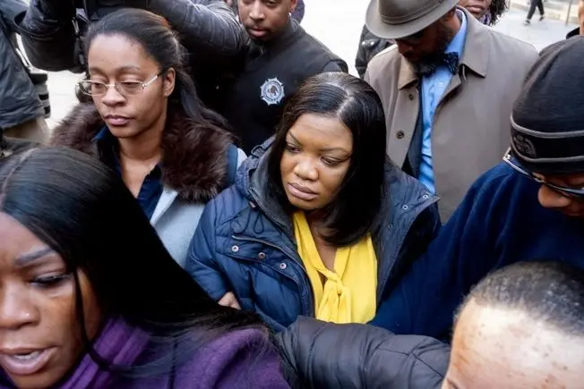 قاتل اپستین پیدا شد؟ | نگهبان زن برای پنج‌ هزار دلار او را کشت؟ 