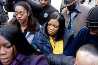 قاتل اپستین پیدا شد؟ | نگهبان زن برای پنج‌ هزار دلار او را کشت؟ 