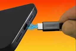 استفاده از کابل شارژ نامناسب گوشی شما را می‌سوزاند