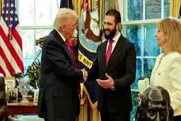 یادداشت خجالت‌آور و هدیه بی‌مزه ترامپ به جولانی فاش شد