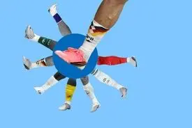 بازی زیبای جوراب | بزرگترین مد فوتبال از زیر زانو شروع می‌شود