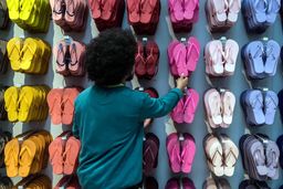 جنجال «دمپایی لاانگشتی» در انتخابات برزیل! 