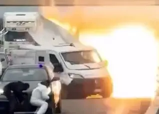 بستن جاده، تیراندازی و انفجار | سرقت هالیوودی از خودروی حمل پول