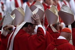 شرط‌بندی روی پاپ جدید | وضعیت کلیسا در آستانه انتخاب پاپ جدید پرتنش است