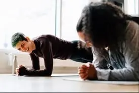 استقامت روی شناسنامه | راهنمای نگه داشتن پلانک بر اساس سن