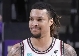 شوک به NBA  | بازیکن مشهور بسکتبال اوردوز کرد!  
