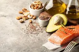 ۱۱ غذای سرشار از امگا ۳ که باید بشناسید