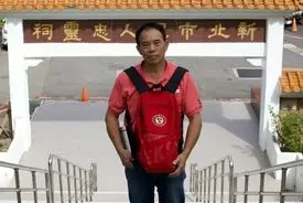 مردی که به مردگان کمک می‌کند به چین برگردند!