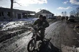 جوخه موتورسیلکت روسیه | آیا حملات موتوری روسیه در جنگ واقعا مؤثر است؟