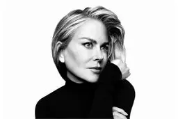 پناه به کلاه‌گیس | نیکول کیدمن از صاف کردن موهای فر خود پشیمان است