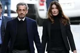 کارلا برونی، همسر سارکوزی سرطان را شکست داد