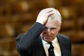 نقل مکان «شاهزاده رسوا» به مزرعه‌ای خلوت!