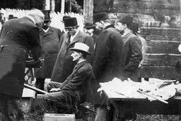 مظفرالدین شاه نخستین فیلمساز تاریخ ایران