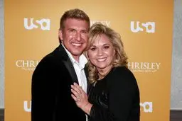 عفو دو کلاهبردار مشهور از سوی ترامپ