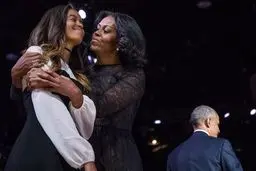 دختر اوباما  نام خانوادگی‌اش را تغییر داد