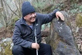 مردی که تاریکی را شکست داد | پزشکی که «خدای بینایی» شد