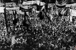 خوزستان سنگر شد، تهران سرود آزادی خواند: روایت مستند از روزهای طلایی میهن‌دوستی در تیر 1330