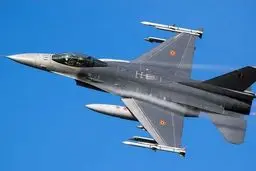 برخورد فرازمینی یک جنگنده اف 16 آمریکایی