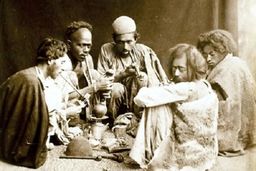 بازخوانی جنگ تریاک در ایران، روایت تاریخی یک ماده تلخ؛ از سلطه استعماری تا بحران اجتماعی