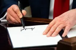 چگونه یک خودکار به «رسوایی» تبدیل شد؟