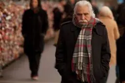 شاعر قلب‌های عاشق | ایرج جنتی عطایی در بیمارستان بستری شد