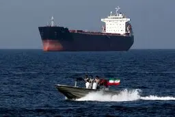 از ناوگان پنجم تا تردید راهبردی | خلیج فارس دیگر برای آمریکا همان منطقه سابق نیست | پایان حضور آمریکا در خلیج فارس