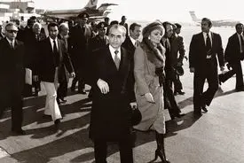 آمریکا و انگلیس چگونه پشت محمدرضا پهلوی را بعد از فرار از ایران خالی کردند؟