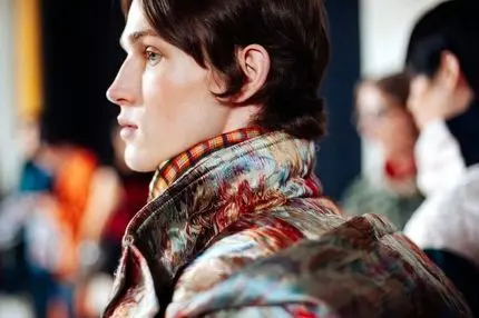 مردانی با دامن کوتاه و پیراهن رنگی؛ جنجال هفته مُد پاریس