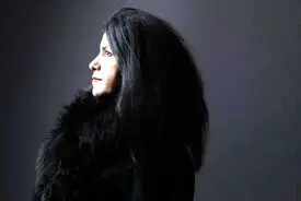 مرجان ساتراپی از اندوه درگذشت