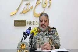 واکنش عجیب فرمانده پدافند غیرعامل به استفاده از اسمارت فون |  مگر تلویزیون هوشمند در خانه ندارید؟!