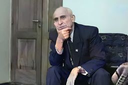 چرا سلطنت‌طلبان هنوز از نام مصدق می‌ترسند؟