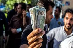 دلار ۲۶۷ هزار تومان را رد کرد | وقتی پوچ شدن سرمایه عادی می‌شود 