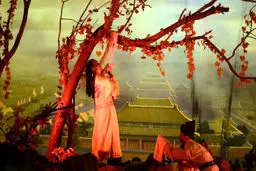 آخرین زنگ کاخ ممنوعه: خودکشی جمعی ۲۰۰ درباری