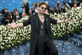 شاهرخ خان ۶۰ ساله شد | یک نماد که هنوز هم پرطرفدار است