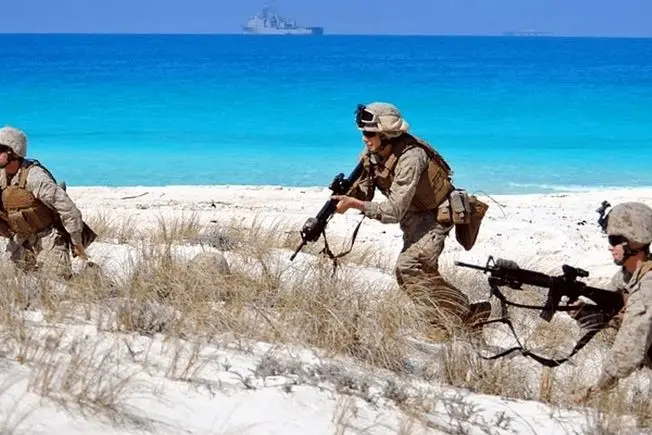 فایننشال تایمز: سناریوی حمله به خارک چگونه است؟ | یک فاجعه تمام عیار برای آمریکا