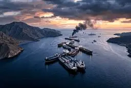 اسکورت دریایی؛ روش تازه‌ ترامپ برای جیب‌بُری