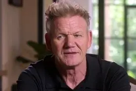 آشپز معروف منتقد غذایش را از رستوران بیرون انداخت