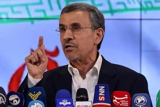 معمای بوداپست؛ چرا سناریوی نفوذ موساد در دفتر احمدی‌نژاد باورپذیر نیست؟