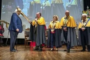 انجمن مخفی غذا | آیین محافظت از خورشت توسط شوالیه آبگوشت