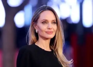 آنجلینا جولی برای انتخاب همسر فراخوان داد!